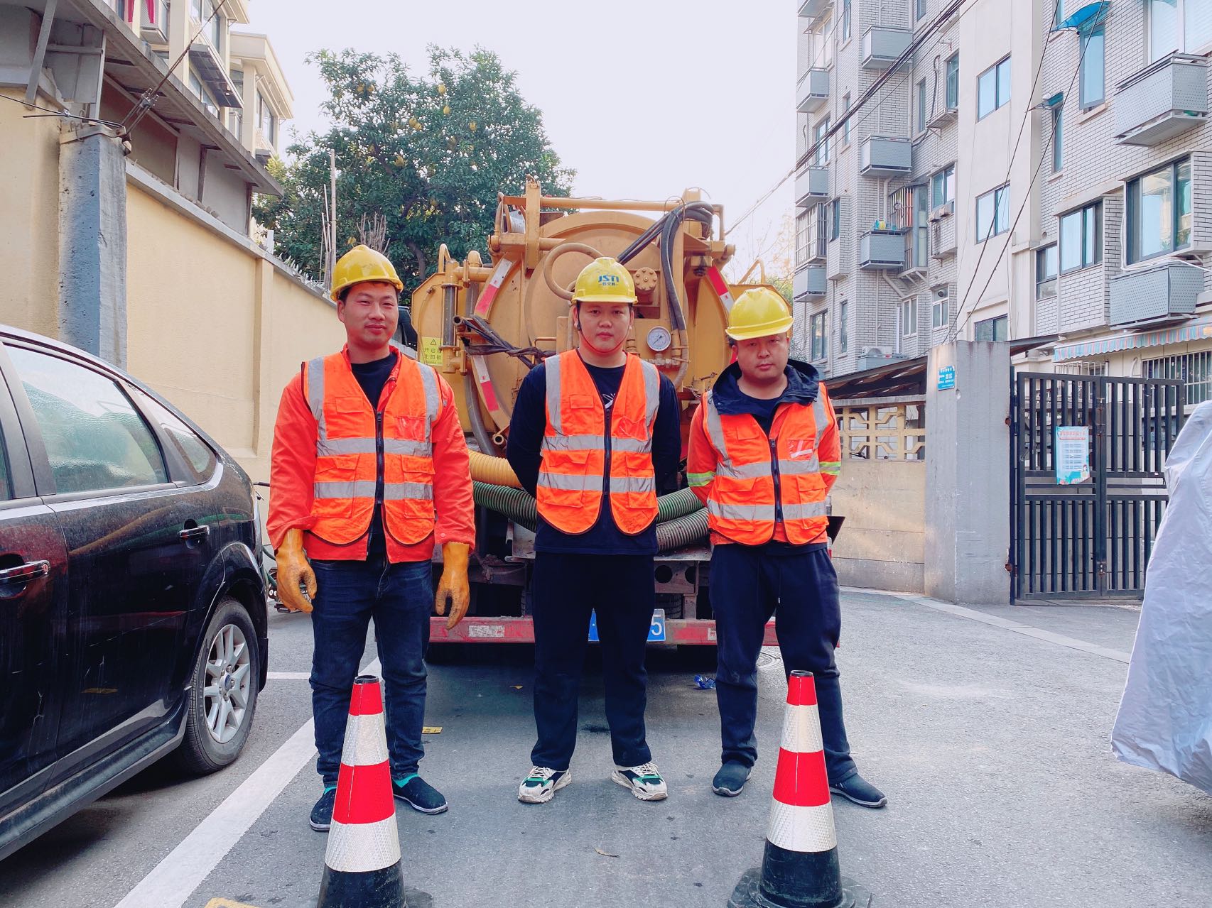 公司南京某小区管道清淤检测施工